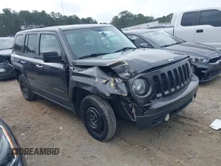 2014 Jeep Patriot Sport with VIN 1C4NJPBB9ED916539, listed as a IAAI auction lot 41522768 with 97,130 mi miles. Bid and sale history available at carsss.com. Image 1.