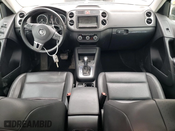 2011 Volkswagen Tiguan SEL with VIN WVGBV7AX4BW553986, listed as a Copart auction lot 43873765 with 140,097 mi miles and Salvage Title. Bid and sale history available at DreamBid. Image 8.