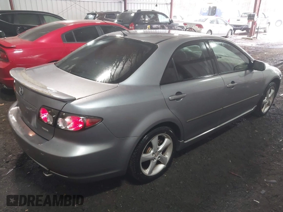 2008 Mazda 6 i Sport VE with VIN 1YVHP80C785M46761, listed as a IAAI auction lot 41785245 with 162,322 mi miles. Bid and sale history available at carsss.com. Image 4.