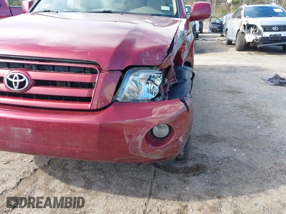 2004 Toyota Highlander z VIN JTEEP21A140064201, wystawiony jako IAAI lot #41813938 z przebiegiem 210 275 mil mil oraz . Historia ofert i sprzedaży dostępna na DreamBid. Obrazek 14.