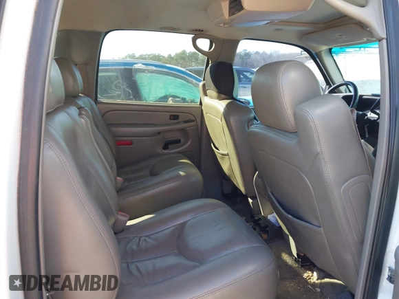 2006 Chevrolet Suburban Z71 with VIN 3GNFK16ZX6G127740, listed as a IAAI auction lot 41705869 with 251,715 mi miles and . Bid and sale history available at DreamBid. Image 8.