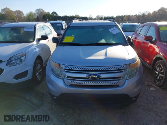 2015 Ford Explorer XLT with VIN 1FM5K7D88FGB56453, listed as a IAAI auction lot 41893577 with 177,621 mi miles and . Bid and sale history available at carsss.com. Image 13.