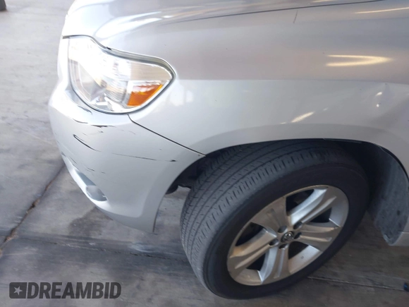 2010 Toyota Highlander Limited with VIN 5TDYK3EH5AS004136, listed as a IAAI auction lot 42520903 with 174,822 mi miles and . Bid and sale history available at DreamBid. Image 17.