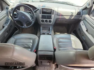 2004 Ford Explorer XLT z VIN 1FMZU63K84ZA25995, wystawiony jako Copart lot #64020595 z przebiegiem 239 155 mil mil oraz Szkoda całkowita • Salvage title. Historia ofert i sprzedaży dostępna na DreamBid. Obrazek 8.
