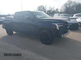 2022 Toyota Tundra 2WD SR5 with VIN 5TFLA5AB8NX017358, listed as a IAAI auction lot 38043908 with 22,386 mi miles. Bid and sale history available at carsss.com. Image 1.