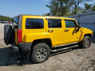 2007 Hummer H3 SUV with VIN 5GTDN13E178121818, listed as a Copart auction lot 73537054 with 212,037 mi miles and Clean Title. Bid and sale history available at carsss.com. Image 3.