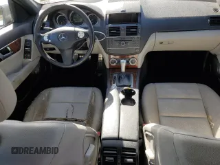 2011 Mercedes-Benz C 300 Sport с VIN WDDGF5EBXBR157415, выставлен на аукционе Copart как лот 46500545 с пробегом 142 927 миль миль и Чистый • Clean title. История ставок и продаж доступна на DreamBid. Изображение 8.