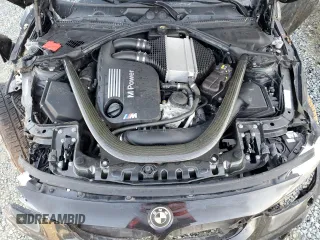 2015 BMW M4 z VIN WBS3U9C59FP967390, wystawiony jako Copart lot #49421935 z przebiegiem Nie podano mil oraz Szkoda całkowita • Salvage title. Historia ofert i sprzedaży dostępna na DreamBid. Obrazek 12.