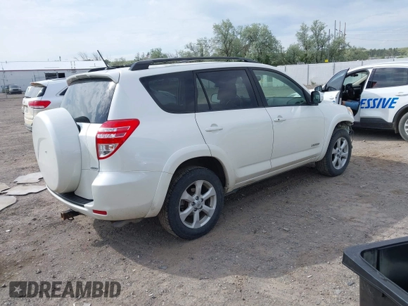 2012 Toyota RAV4 Limited z VIN JTMDF4DV5C5058092, wystawiony jako IAAI lot #42322172 z przebiegiem 216 601 mil mil oraz . Historia ofert i sprzedaży dostępna na DreamBid. Obrazek 4.