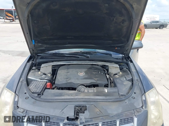 2012 Cadillac CTS with VIN 1G6DA5E58C0152938, listed as a IAAI auction lot 42319555 with 190,259 mi miles and . Bid and sale history available at DreamBid. Image 10.