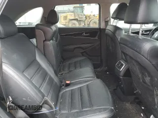 2019 Kia Sorento EX z VIN 5XYPHDA54KG606987, wystawiony jako Copart lot #53133465 z przebiegiem 102 446 mil mil oraz Szkoda całkowita • Salvage title. Historia ofert i sprzedaży dostępna na DreamBid. Obrazek 11.