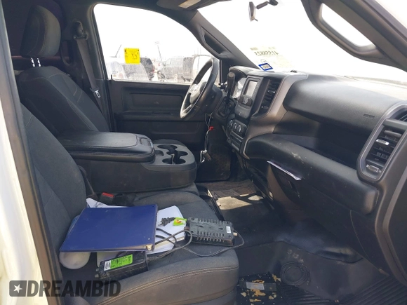 2022 Ram 2500 Tradesman с VIN 3C6UR5CL1NG322828, выставлен на аукционе IAAI как лот 41558823 с пробегом 142 287 миль миль и . История ставок и продаж доступна на DreamBid. Изображение 5.