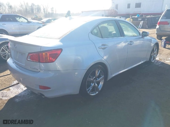 2009 Lexus IS 250 with VIN JTHBK262195105409, listed as a IAAI auction lot 41421958 with 276,615 mi miles. Bid and sale history available at carsss.com. Image 4.