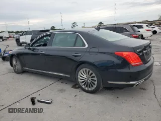 2018 Genesis G90 Premium z VIN KMHG34JA6JU043672, wystawiony jako Copart lot #54184215 z przebiegiem 134 897 mil mil oraz Szkody całkowita. Historia ofert i sprzedaży dostępna na DreamBid. Obrazek 2.
