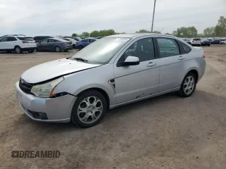 2008 Ford Focus SE z VIN 1FAHP35N68W224893, wystawiony jako Copart lot #57399205 z przebiegiem 168 299 mil mil oraz Czysty tytuł • Clean title. Historia ofert i sprzedaży dostępna na DreamBid. Obrazek 1.