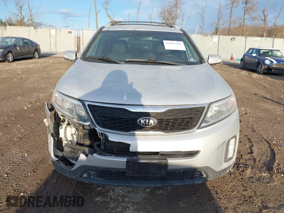 2015 Kia Sorento LX with VIN 5XYKT4A7XFG620814, listed as a IAAI auction lot 41454361 with 155,422 mi miles. Bid and sale history available at carsss.com. Image 12.