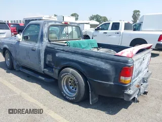 1994 Ford Ranger XLT z VIN 1FTCR10X2RPC62161, wystawiony jako IAAI lot #42436822 z przebiegiem 234 051 mil mil oraz . Historia ofert i sprzedaży dostępna na DreamBid. Obrazek 3.