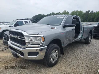 2022 Ram 2500 Tradesman z VIN 3C6UR5HJ1NG361944, wystawiony jako Copart lot #50829585 z przebiegiem 74 150 mil mil oraz Szkoda całkowita • Salvage title. Historia ofert i sprzedaży dostępna na DreamBid. Obrazek 1.