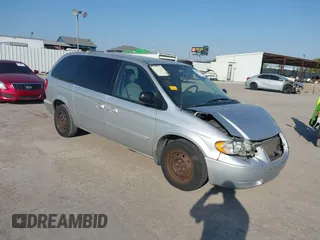 2007 Chrysler Town & Country LWB LX with VIN 2A4GP44RX7R245800, listed as a IAAI auction lot 40575140 with 237,695 mi miles. Bid and sale history available at carsss.com. Image 1.
