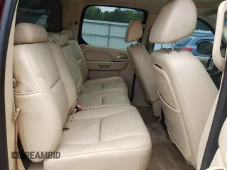 2008 Cadillac Escalade EXT z VIN 3GYFK62838G265085, wystawiony jako Copart lot #56725275 z przebiegiem 214 913 mil mil oraz Czysty tytuł • Clean title. Historia ofert i sprzedaży dostępna na DreamBid. Obrazek 10.