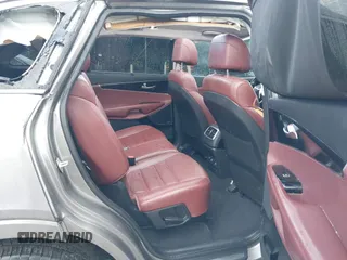 2017 Kia Sorento SX z VIN 5XYPK4A52HG307234, wystawiony jako IAAI lot #41710322 z przebiegiem 195 722 mil mil oraz . Historia ofert i sprzedaży dostępna na DreamBid. Obrazek 8.