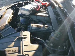 2010 BMW 3 Series 328i z VIN WBAWL1C58APX27472, wystawiony jako IAAI lot #43487998 z przebiegiem 139 701 mil mil oraz . Historia ofert i sprzedaży dostępna na DreamBid. Obrazek 19.