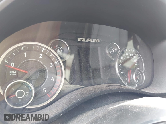 2024 Ram 2500 Big Horn z VIN 3C6UR5DL8RG343566, wystawiony jako IAAI lot #42526456 z przebiegiem Nie podano mil oraz . Historia ofert i sprzedaży dostępna na DreamBid. Obrazek 7.