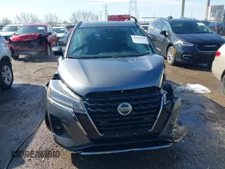 2021 Nissan Kicks SR z VIN 3N1CP5DVXML465845, wystawiony jako IAAI lot #41966146 z przebiegiem 56 134 mil mil oraz . Historia ofert i sprzedaży dostępna na DreamBid. Obrazek 12.