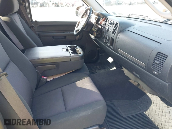 2012 Chevrolet Silverado 1500 LT with VIN 1GCNCSEA5CZ269525, listed as a IAAI auction lot 41998739 with 172,992 mi miles. Bid and sale history available at carsss.com. Image 5.