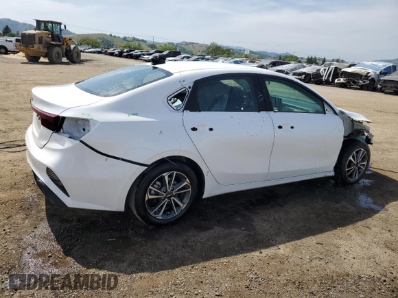 2024 Kia Forte LXS with VIN 3KPF24AD6RE818009, listed as a Copart auction lot 53334185 with 15,842 mi miles and Clean Title. Bid and sale history available at carsss.com. Image 3.