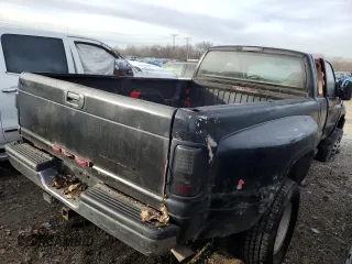 1998 Dodge Ram 3500 with VIN 1B7MF3362WJ231356, listed as a Copart auction lot 42594415 with 273,855 mi miles and Salvage Title. Bid and sale history available at carsss.com. Image 3.