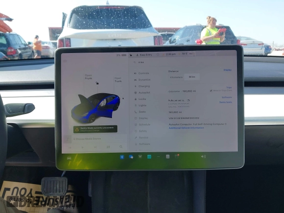2021 Tesla Model 3 Long Range z VIN 5YJ3E1EB0MF860289, wystawiony jako IAAI lot #41771854 z przebiegiem 190 892 mil mil oraz . Historia ofert i sprzedaży dostępna na DreamBid. Obrazek 19.