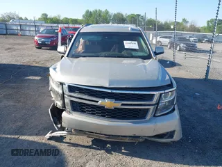 2017 Chevrolet Tahoe LT z VIN 1GNSKBKC1HR233583, wystawiony jako IAAI lot #41985848 z przebiegiem 171 665 mil mil oraz . Historia ofert i sprzedaży dostępna na DreamBid. Obrazek 12.