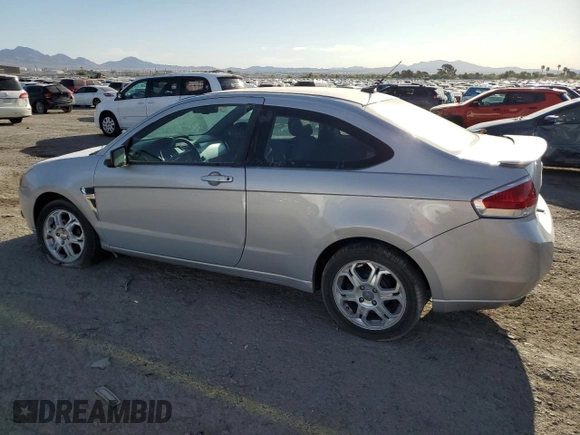 2008 Ford Focus SE z VIN 1FAHP33N38W217516, wystawiony jako Copart lot #54433985 z przebiegiem 139 503 mil mil oraz Szkoda całkowita • Salvage title. Historia ofert i sprzedaży dostępna na DreamBid. Obrazek 2.