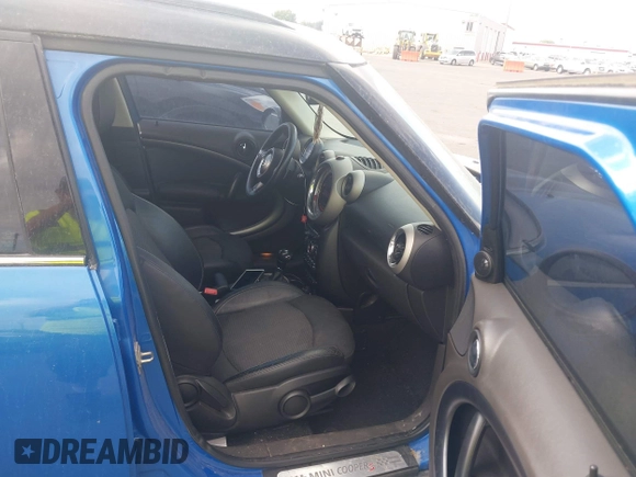 2012 MINI Countryman S z VIN WMWZC5C57CWL61906, wystawiony jako IAAI lot #42809364 z przebiegiem 169 517 mil mil oraz . Historia ofert i sprzedaży dostępna na DreamBid. Obrazek 5.