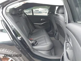 2020 BMW 3 Series 330i with VIN 3MW5R1J0XL8B00985, listed as a IAAI auction lot 42300540 with 50,732 mi miles and . Bid and sale history available at DreamBid. Image 8.