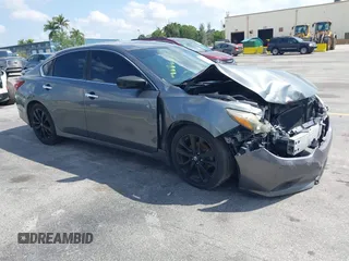 2017 Nissan Altima SV with VIN 1N4AL3AP0HC259676, listed as a IAAI auction lot 41802806 with 178,500 mi miles and . Bid and sale history available at carsss.com. Image 1.