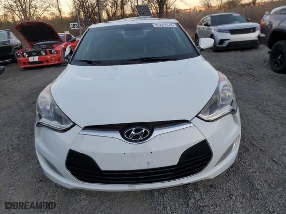 2016 Hyundai Veloster with VIN KMHTC6AD0GU298346, listed as a Copart auction lot 81289574 with 87,540 mi miles and Salvage Title. Bid and sale history available at carsss.com. Image 5.