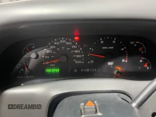 2003 Ford F-350 XL с VIN 1FTSW31P13ED34095, выставлен на аукционе Copart как лот 42967325 с пробегом 198 305 миль миль и Списание • Salvage title. История ставок и продаж доступна на DreamBid. Изображение 8.