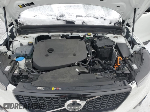 2023 Volvo XC40 Plus Dark Theme с VIN YV4L12UW2P2083723, выставлен на аукционе Copart как лот 44937995 с пробегом 8 488 миль миль и Списание • Salvage title. История ставок и продаж доступна на DreamBid. Изображение 12.
