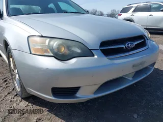 2005 Subaru Legacy Sedan (Natl) with VIN 4S3BL616757228243, listed as a IAAI auction lot 41952766 with 129,931 mi miles. Bid and sale history available at carsss.com. Image 13.