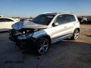 2016 Volkswagen Tiguan R-Line with VIN WVGAV7AXXGW610369, listed as a Copart auction lot 43250365 with 81,945 mi miles and Salvage title. Bid and sale history available at DreamBid. Image 1.