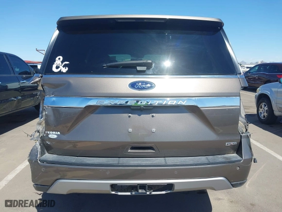 2018 Ford Expedition XLT with VIN 1FMJU1JT6JEA56631, listed as a IAAI auction lot 41814523 with 113,875 mi miles. Bid and sale history available at carsss.com. Image 16.