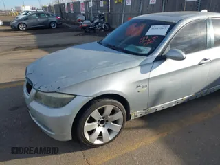 2007 BMW 3 Series 328xi with VIN WBAVC93577KX56977, listed as a IAAI auction lot 41349967 with 1 mi miles. Bid and sale history available at carsss.com. Image 6.