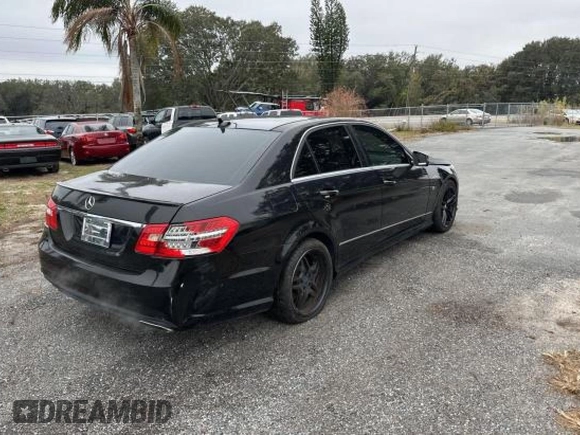 2011 Mercedes-Benz E 350 Luxury z VIN WDDHF8HB1BA397999, wystawiony jako Copart lot #42419165 z przebiegiem 157 257 mil mil oraz Czysty tytuł • Clean title. Historia ofert i sprzedaży dostępna na DreamBid. Obrazek 4.