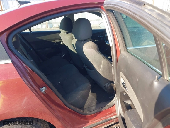 2012 Chevrolet Cruze LT w/1LT with VIN 1G1PF5SCXC7236113, listed as a IAAI auction lot 41254192 with 194,031 mi miles. Bid and sale history available at carsss.com. Image 8.