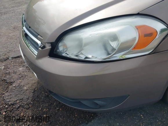 2006 Chevrolet Impala LT 3.9L with VIN 2G1WC581669260728, listed as a IAAI auction lot 42083030 with 240,177 mi miles and . Bid and sale history available at DreamBid. Image 18.