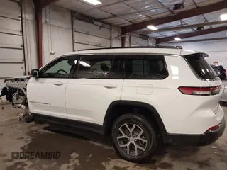 2024 Jeep Grand Cherokee Limited with VIN 1C4RJKBG1R8563129, listed as a IAAI auction lot 42289044 with 29,655 mi miles and . Bid and sale history available at DreamBid. Image 15.