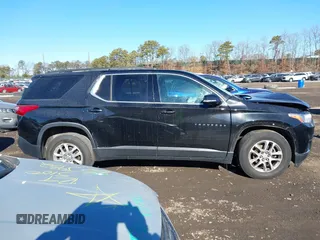 2020 Chevrolet Traverse LT Cloth z VIN 1GNEVGKWXLJ180403, wystawiony jako IAAI lot #41418095 z przebiegiem 31 848 mil mil oraz . Historia ofert i sprzedaży dostępna na DreamBid. Obrazek 13.