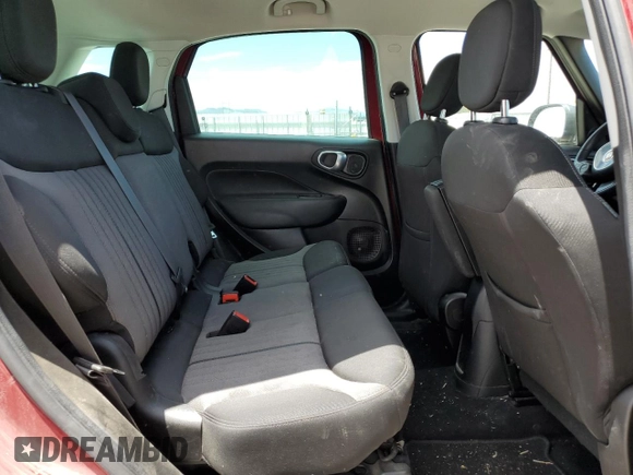 2015 FIAT 500L Urbana Trekking с VIN ZFBCFADH8FZ035099, выставлен на аукционе Copart как лот 63457085 с пробегом 94 822 миль миль и Списание • Salvage title. История ставок и продаж доступна на DreamBid. Изображение 10.